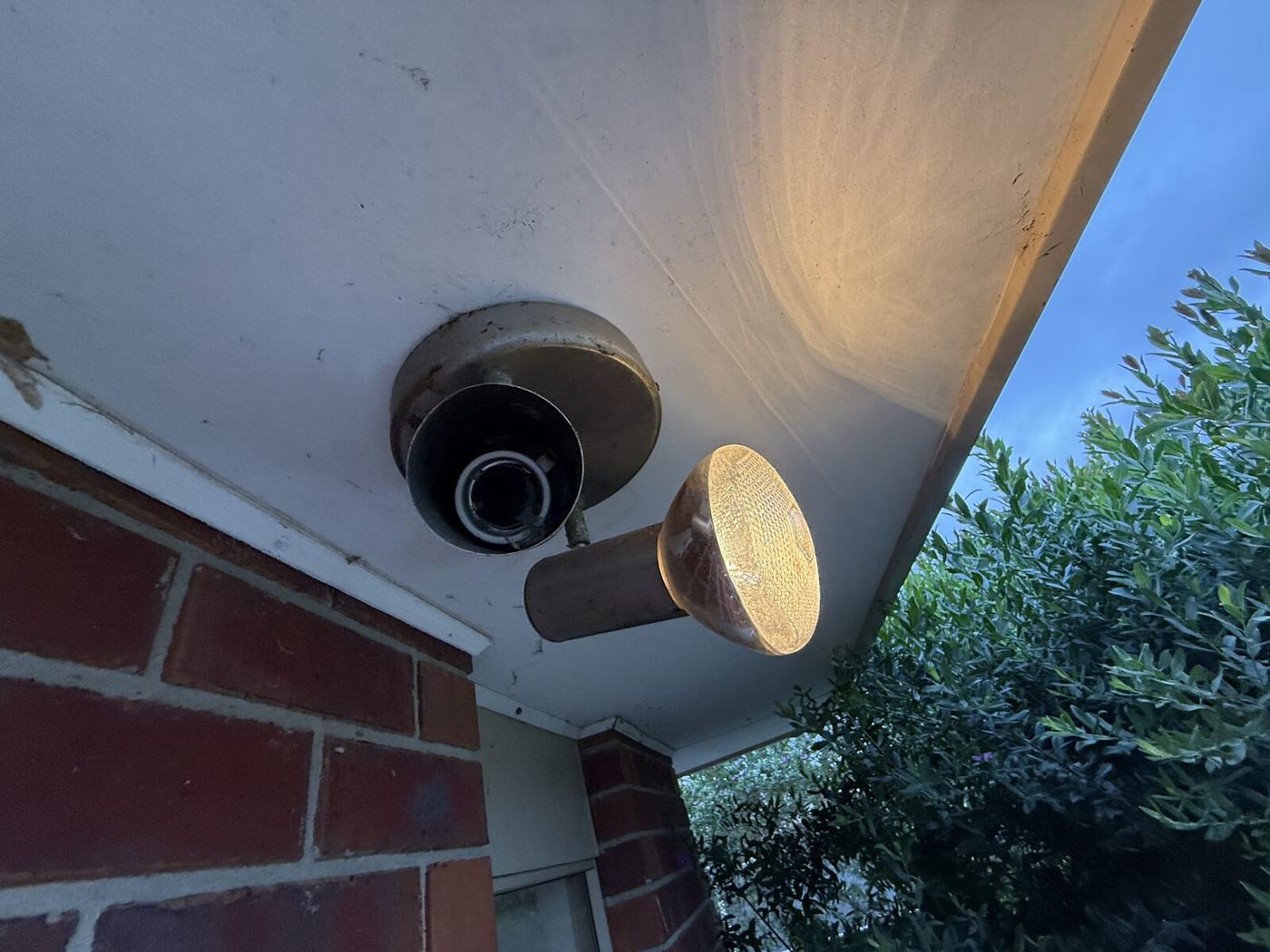 Sensor Security Lighting by Daxon Electrical